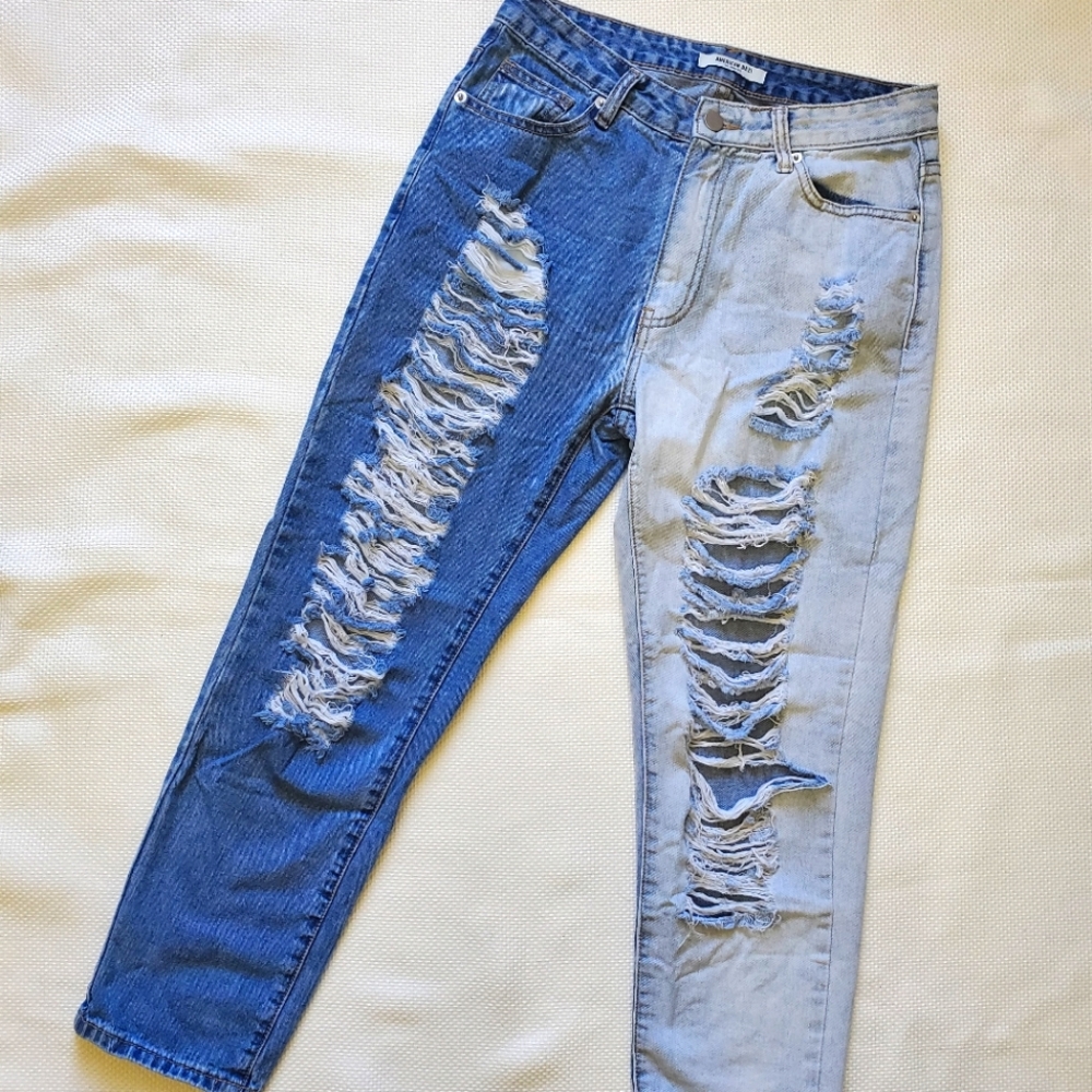 Women's 2-toned distressed jeans